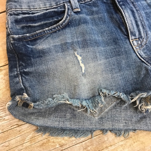 Cut off shorts by Wildfox Ruby Mid-Rise Size 25 - Picture 3 of 6